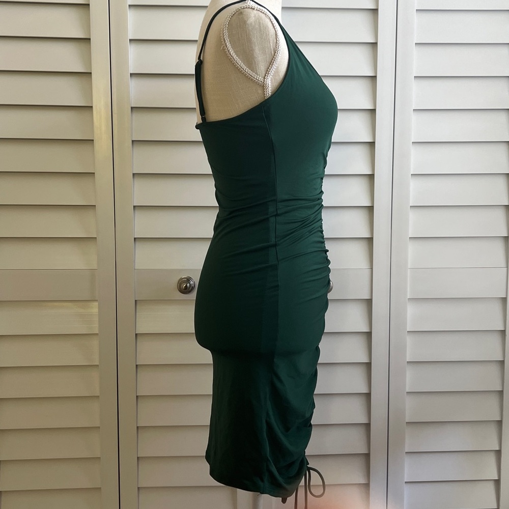 Body Con Ruched Dress - Picture 4 of 9